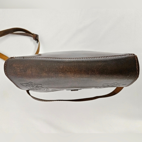 AZ Hand Tooled Leather Saddle Bag Crossbody Handbag In Walnut Brown - Picture 12 of 16